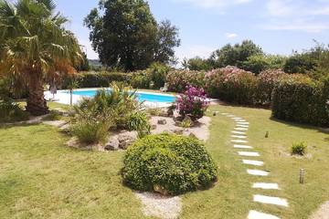 Cottage pour 6 personnes, avec terrasse et jardin, animaux acceptés à Saint-Geniès-de-Fontedit