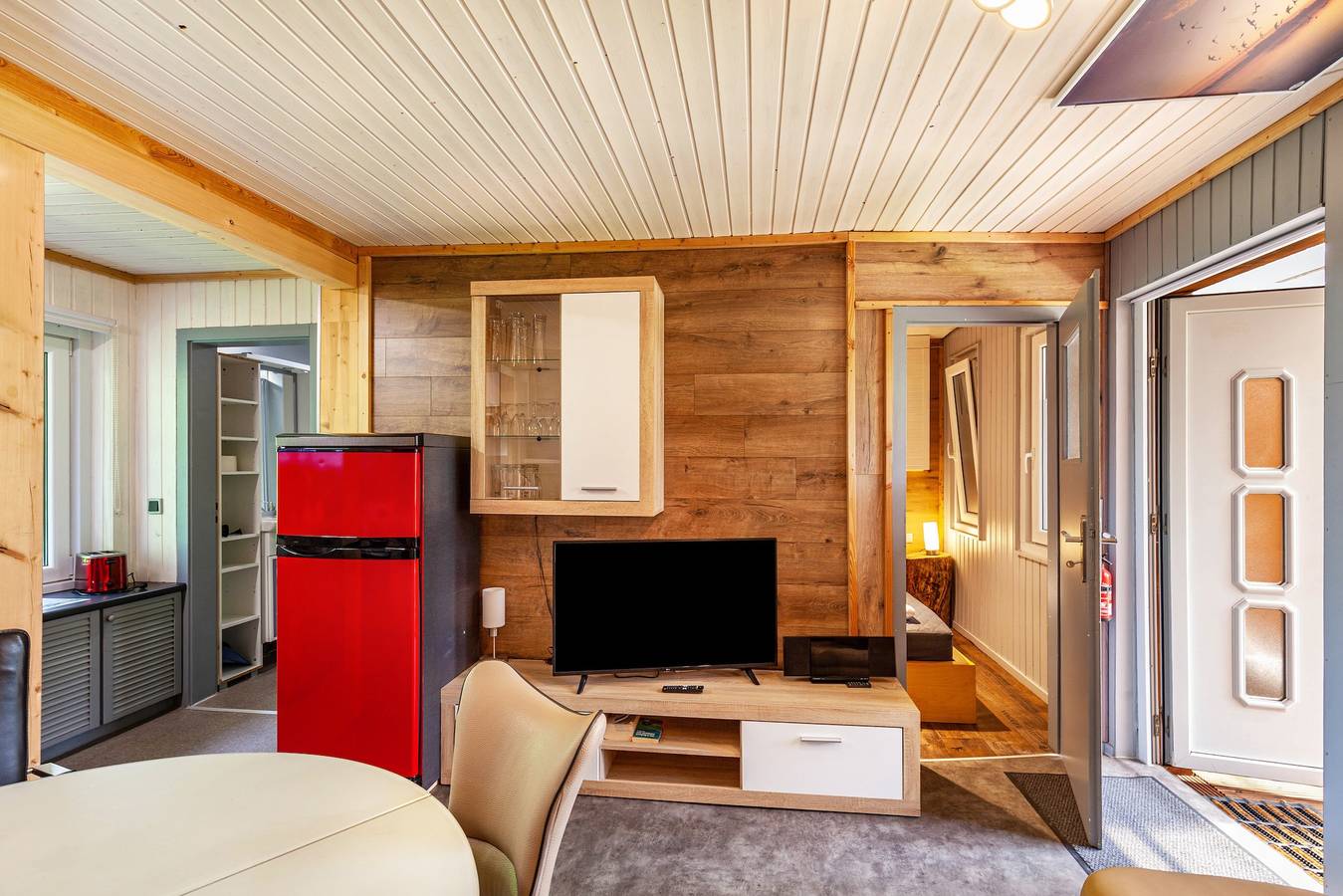 Ferienhaus 203 mit privater Terrasse, Garten und Wlan in Bungalowdorf Zadelsdorf, Zeulenroda-Triebes