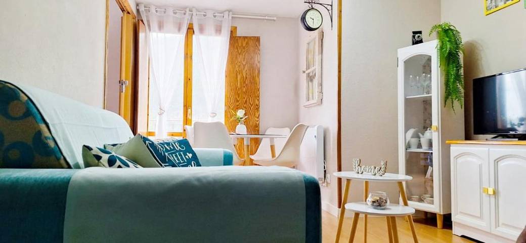 Gîte pour 3 personnes, avec vue ainsi que piscine et jardin à Castiello de Jaca - 3