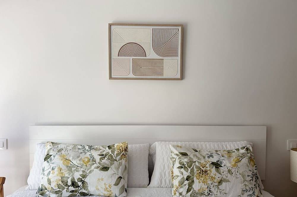 Entire apartment, Vacations in Noja with pool, garden and beach at a walking distance. in Noja, Cantabrian Coast