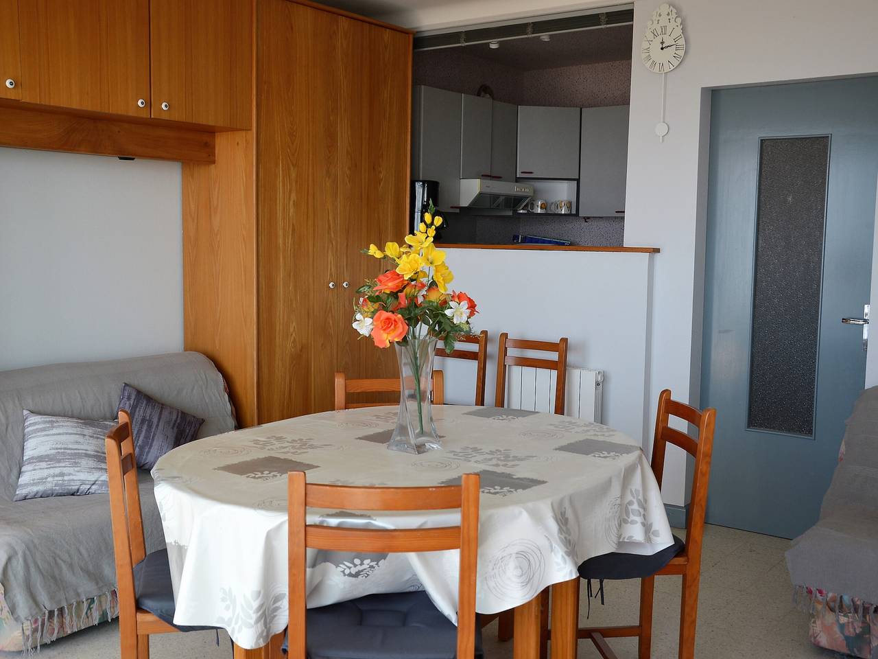 Studio entier, Studio Confortable pour 3 près Plage, Parking, Cuisine équipée in Saint-Jean-de-Monts, Vendée
