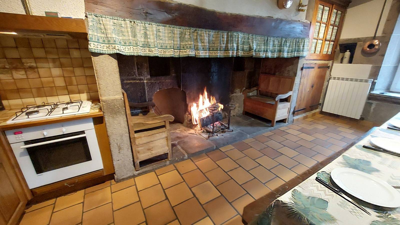 Grande maison familiale pour 12 pers., proche du Lioran in Thiézac, Région d'Aurillac