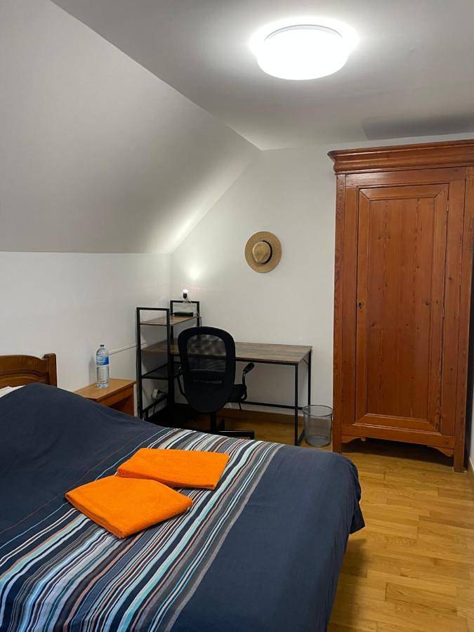 Double Room in Vaires-sur-Marne, Seine-et-Marne