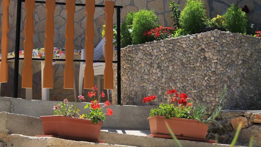 Ferienwohnung für 5 Personen, mit Terrasse in Valun