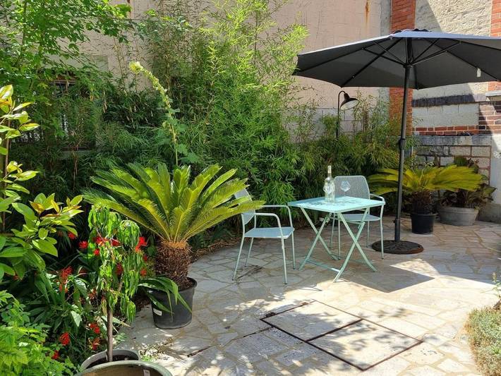 Appartement de vacances pour 2 personnes, avec jardin ainsi que vue et terrasse