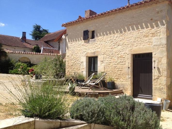 Vakantiehuis voor 4 personen, met terras en tuin, met huisdier in Charente