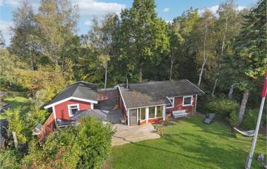Ferienhaus für 4 Personen, mit Terrasse und Garten in Nysted