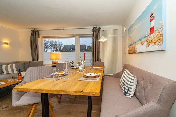 Ganze Wohnung, Ferienwohnung für bis zu 3 Personen mit Terrasse in Wenningstedt in Nordfriesische Inseln (Schleswig-Holstein) (Schleswig-Holstein), Wenningstedt