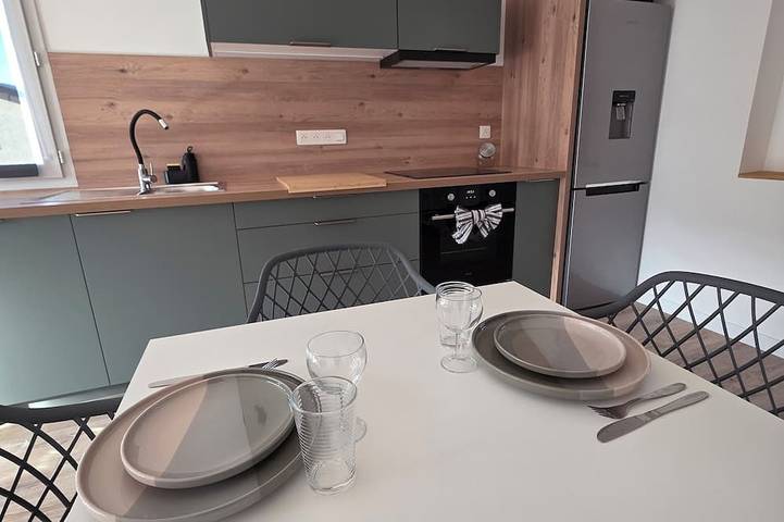 Apartamento entero, Bas de villa 5 min from the sea in Venzolasca, Región de Corte