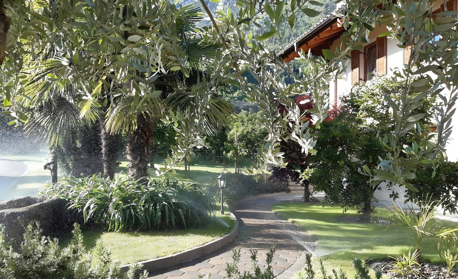 Ganze Wohnung, Ferienwohnung 'Sonnenblume' mit Bergblick, Wi-Fi und Klimaanlage in Algund, Texelgruppe