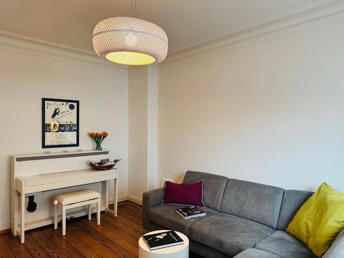 Ganze Wohnung, One-Bedroom Apartment in Hamburg-Nord, Hamburg