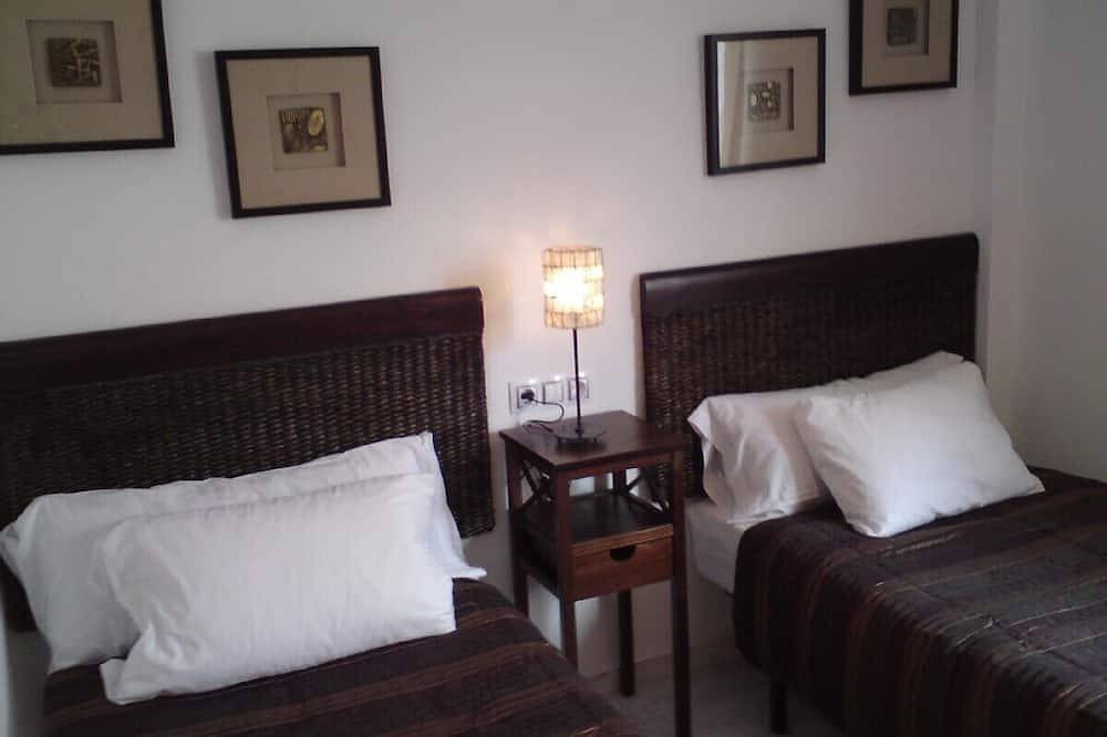Splendid, luxurious beach holiday house near fishing villages. A/C pool** in Playa Nueva Umbría, El Portil