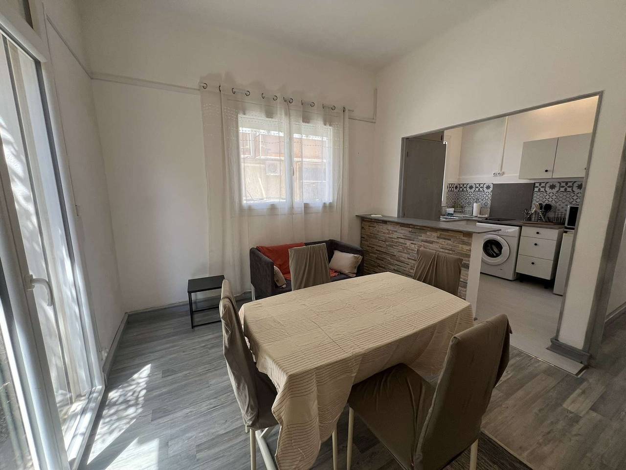 Appartement entier, T2 centre-ville charmant jardin - 2 pers. in Valras-Plage, Côte d'Améthyste