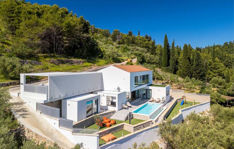 Gemütliche 2-Zimmer-Wohnung mit Pool und Terrasse in der Nähe der Küste und des Stadtzentrums in Preko, Insel Ugljan