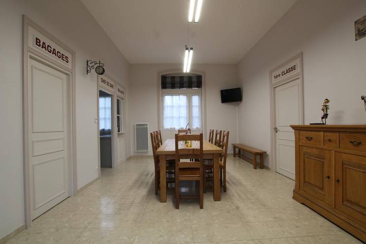 Gîte pour 8 personnes, avec Terrasse et Jardin dans la Manche - 3