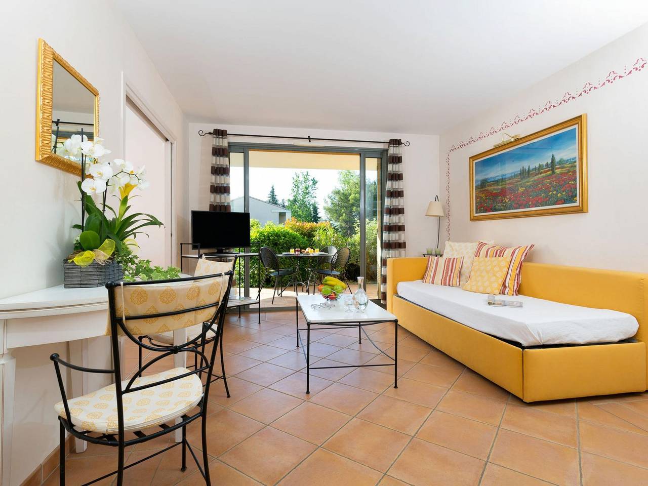 Ganze Wohnung, Charming apartment with dishwasher in Saumane de Vaucluse in Saumane-de-Vaucluse, Vaucluse