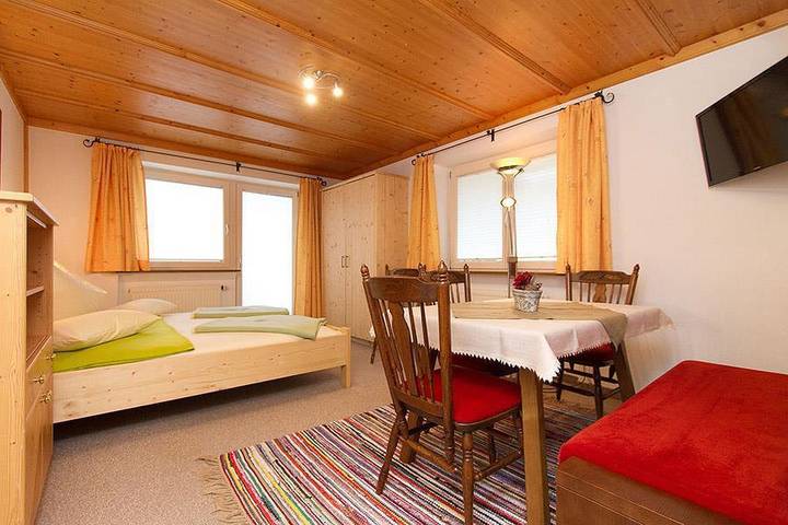 Ganze Ferienwohnung, 4-Personenwohnung - Nr. 2 in Waidring, Chiemgauer Alpen