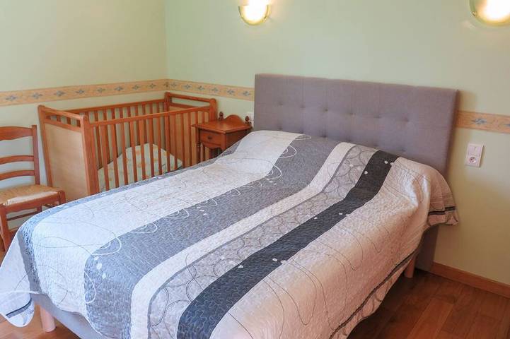 Location de vacances pour 6 personnes, avec piscine et jardin à Montcabrier - 2