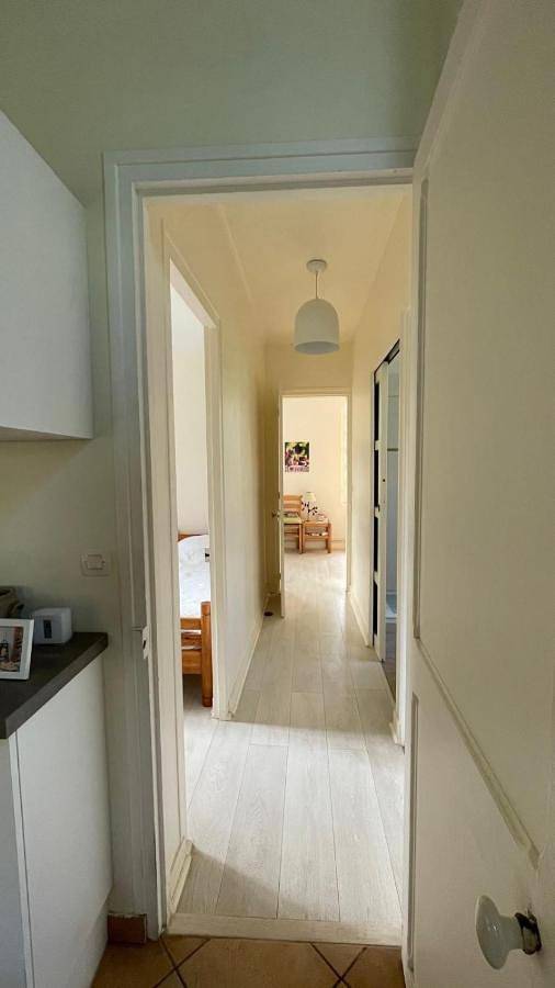 Location de vacances pour 5 personnes, avec jardin ainsi que terrasse et vue, adapté aux familles à Noisy-sur-École - 3