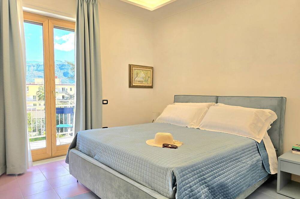 Casa Evelina – Superior Room | Comfort, sea view in the heart of Sant’Agnello in Sorrento, Sorrento Coast