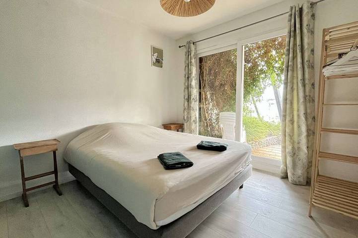 La maison penchée, avec jardin à 50m de la plage in Asnelles, Côte de Nacre