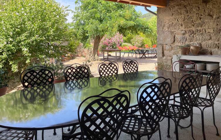 Appartement confortable avec piscine et parking près d'Empurany in Empurany, Région de Tournon-sur-Rhône