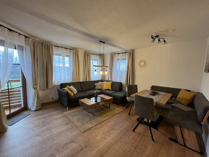 Ganze Wohnung, Ferienwohnungen Am Kirchberg - Ferienwohnung 1 - 60 qm in Neualbenreuth, Ostbayern