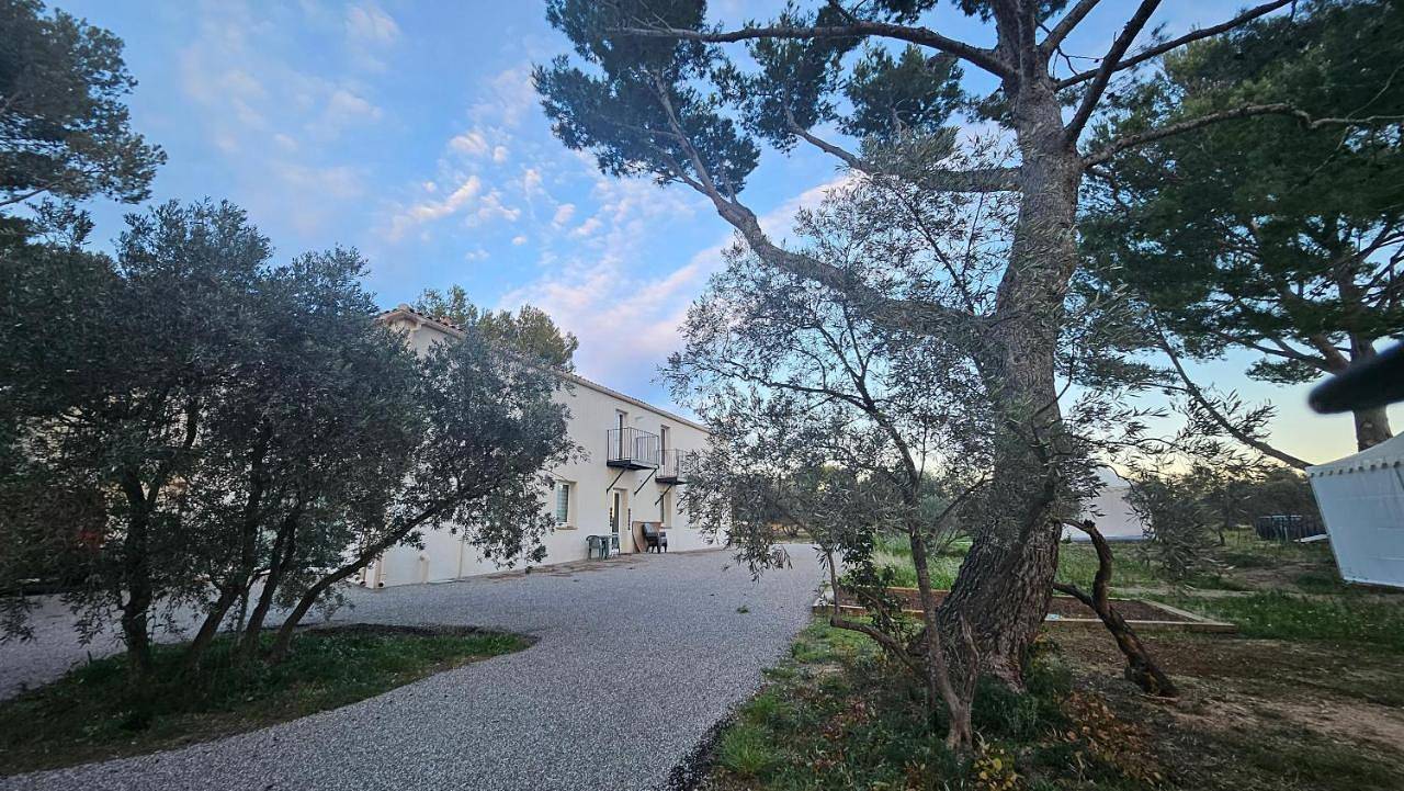 Appartement entier, Three-Bedroom Premium Apartment in Pélissanne, Région d'Aix-en-Provence
