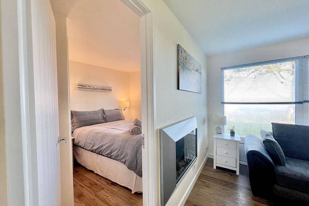 Entire apartment, 2 Bed Chalet with Rural Views in Dartmouth, Devon