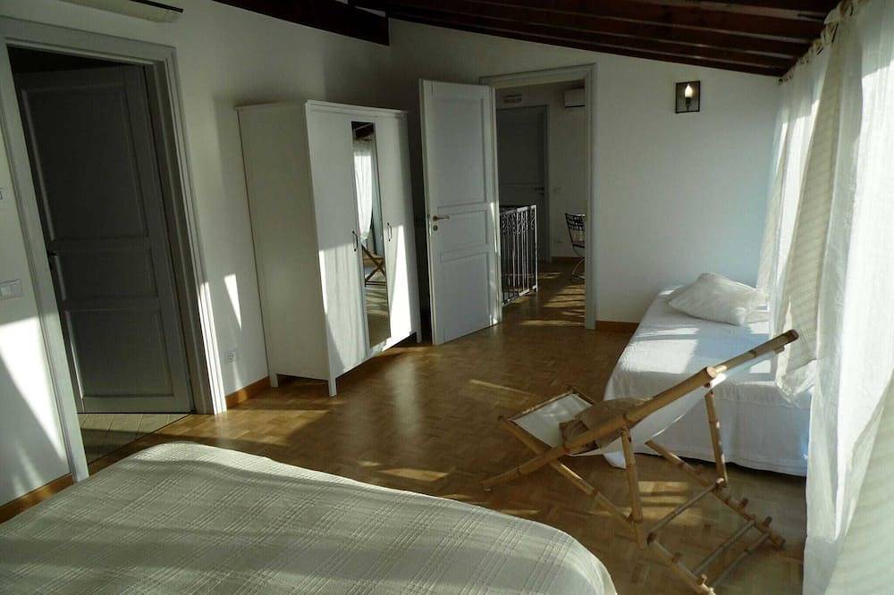 Apartamento entero, Apartamento en Vello junto al Lago Iseo in Vello (Marone), Municipio de Marone