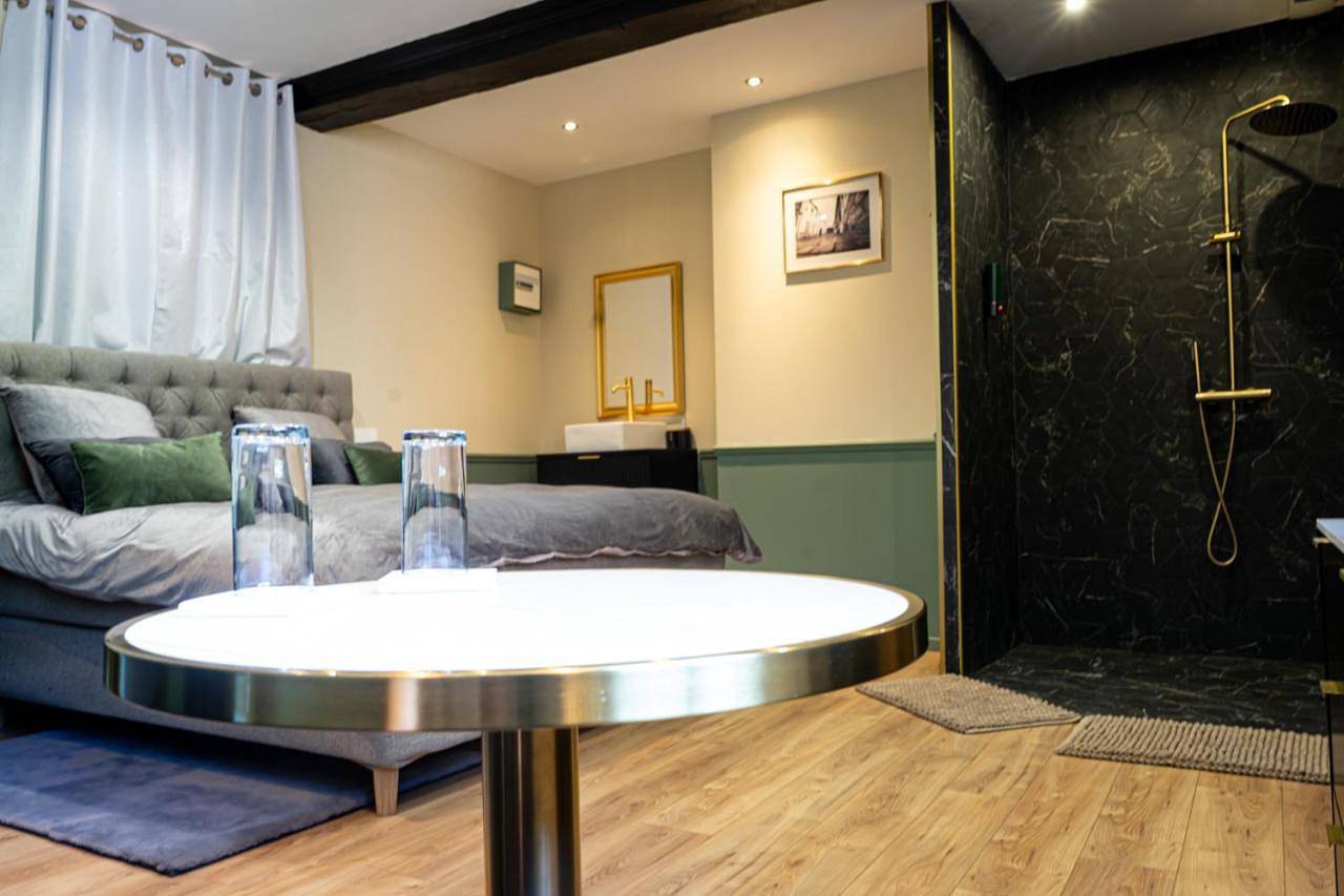 La Suite Fernand Bar in Béthune, Région de Béthune