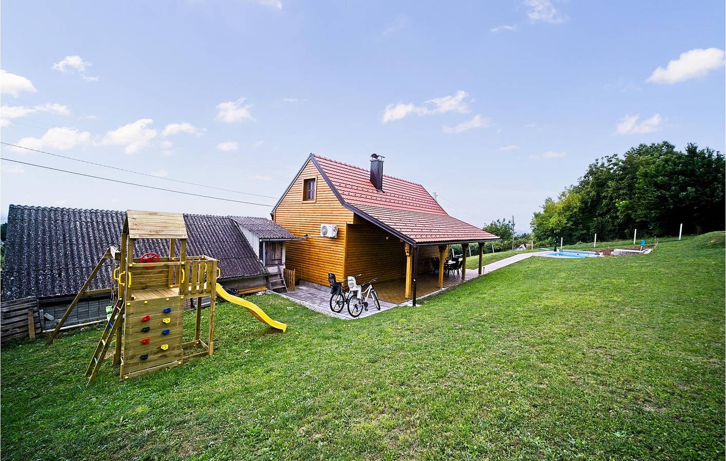 Gemütliche 2-Zimmer-Wohnung mit Pool, WLAN und Parkplatz in Zagreb und Umgebung