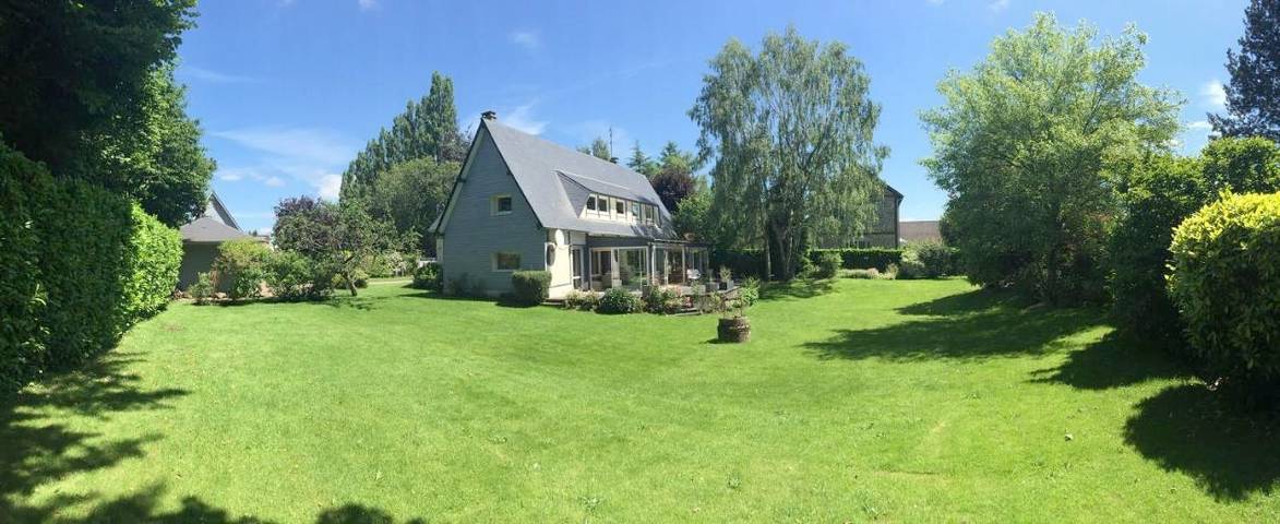 Chambre d’hôte pour 3 personnes, avec vue et jardin à Saint-Martin-du-Vivier