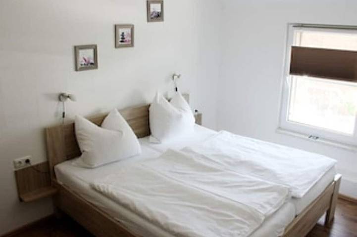 Ferienwohnung für 4 Personen, mit Balkon und Garten in Golßen - 3