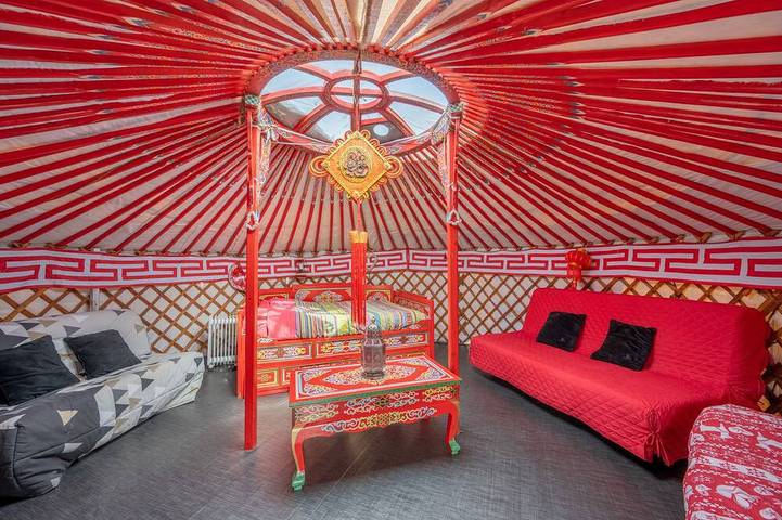 Yourte à la ferme avec grand appartement in Farbus, Région d'Arras