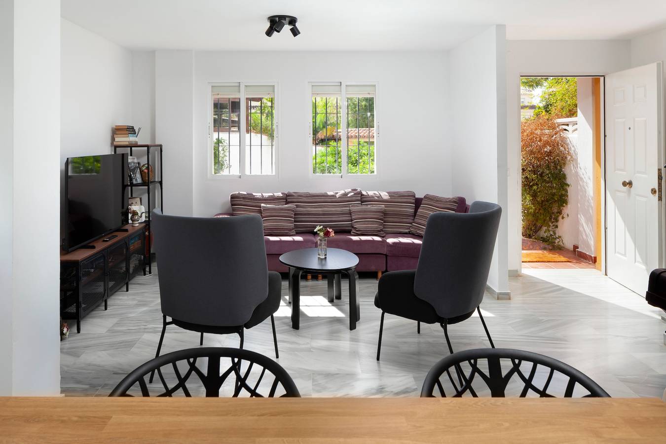 Holiday Home 'Brisa Del Mar' with Terrace, Garden & Wi-Fi in Vélez-Málaga, Costa del Sol