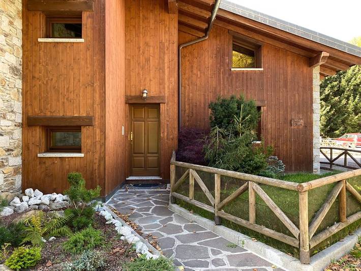 Appartamento per 4 persone, con Balcone e Panorama a Temù