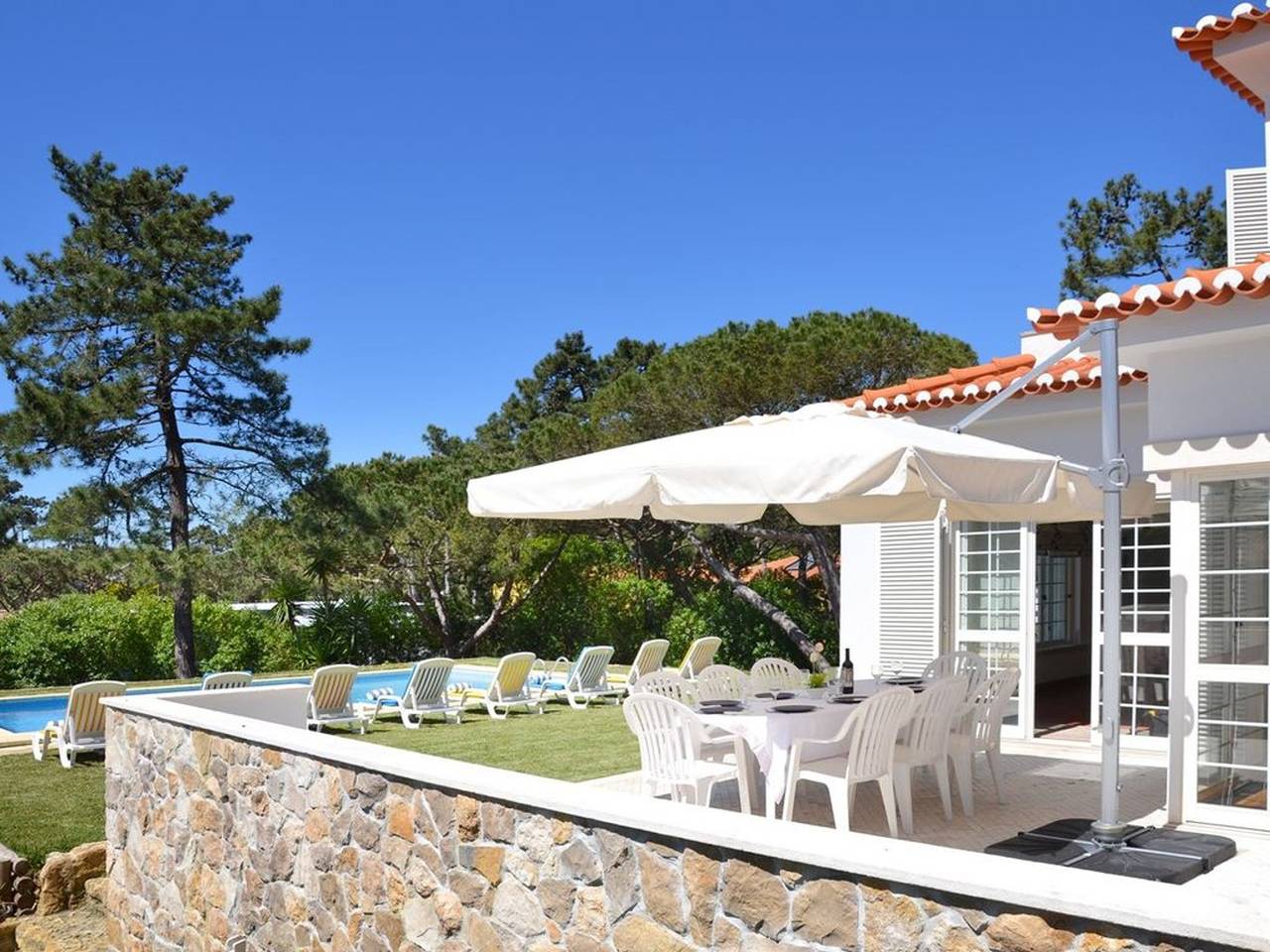 Villa para 16 pessoas com jardim in Colares, Costa de Lisboa