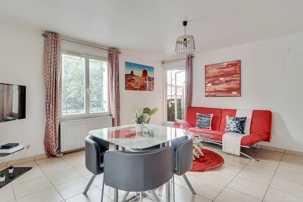 Appartement entier, Chic apart with parking near Paris in Aubervilliers, Seine-Saint-Denis