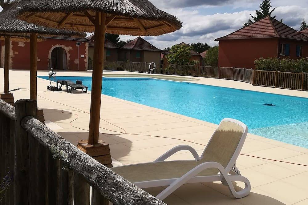 Appartement entier, \"Chezvero46\" Studio avec piscine et wifi in Prayssac, Quercy