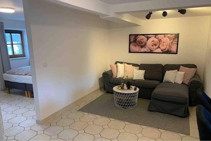 Ferienwohnung für 4 Personen, mit Terrasse und Garten in Taching am See