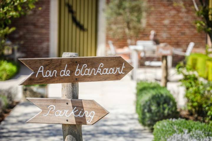 Location de vacances pour 15 personnes, avec vue sur le lac et vue ainsi que jardin et piscine à Dixmude - 2