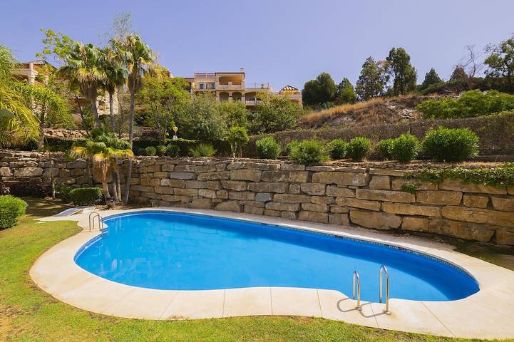 Alojamiento y desayuno para 2 personas, con piscina en Benalmádena