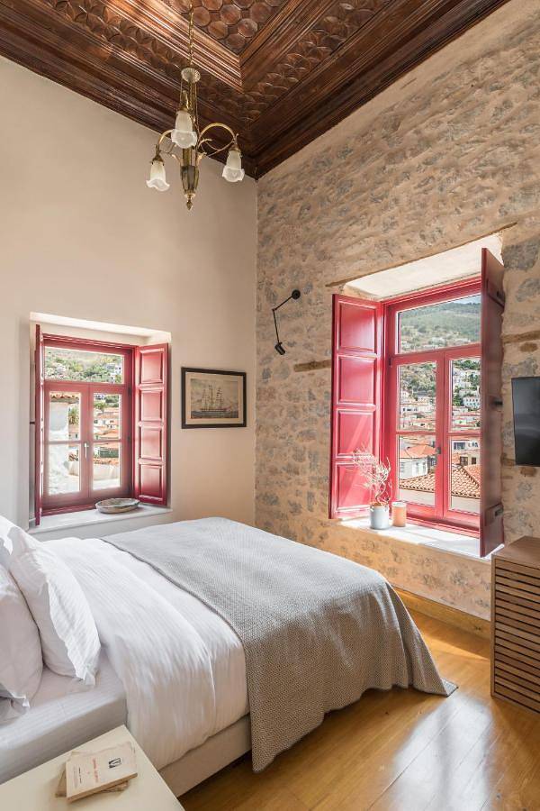 Fos Hydra residence in Hydra