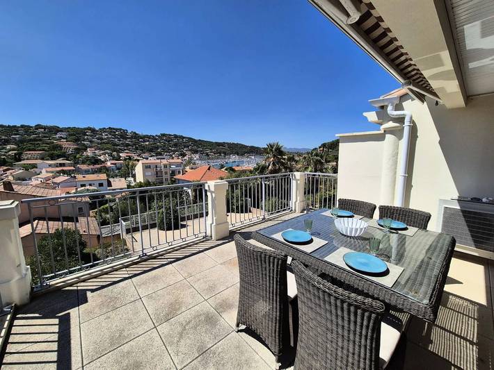 Gîte pour 5 personnes, avec Balcon et Vue dans Office De Tourisme De Saint Mandrier