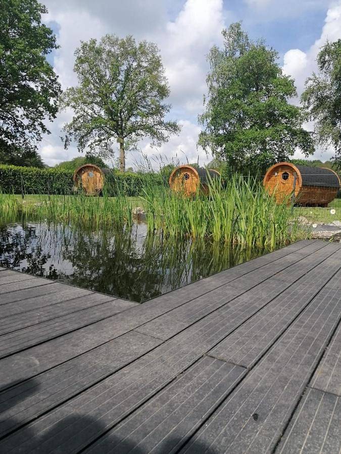 Ferienwohnung für 2 Personen, mit Terrasse und Garten sowie Pool und Ausblick in Burg (Dithmarschen)