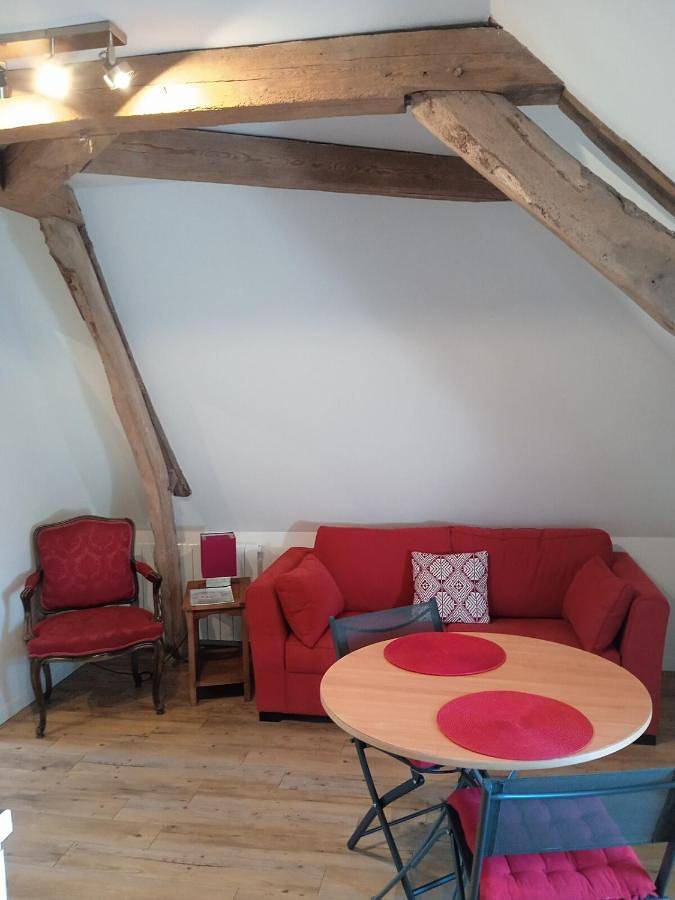 Gîte pour 4 personnes, avec jardin à La Chapelle-sur-Dun