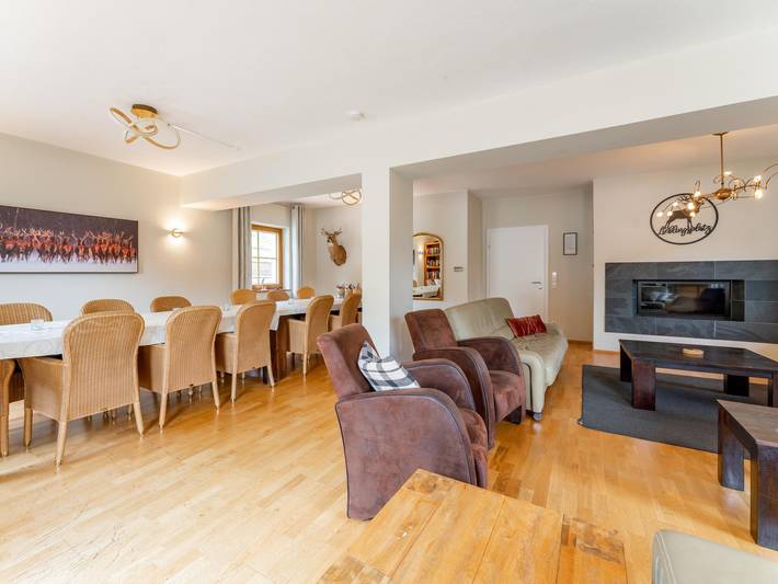 Sehr geräumiges Chalet mit Luxus-Wellness und Bar in Hohe Tauern, Rennweg am Katschberg