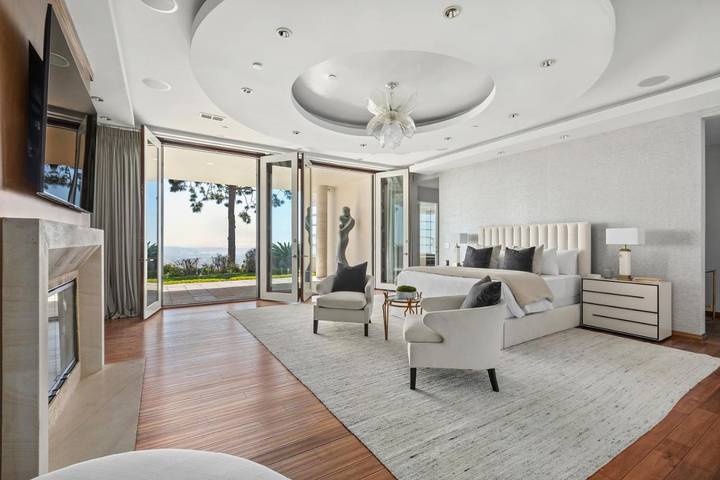 Villa pour 16 personnes, avec jacuzzi ainsi que piscine et jardin, animaux acceptés à Los Angeles - 4