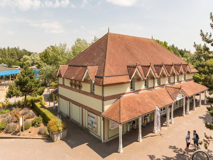 Maison de vacances pour 5 personnes, avec Terrasse ainsi que Piscine et Sauna à Fort-Mahon-Plage